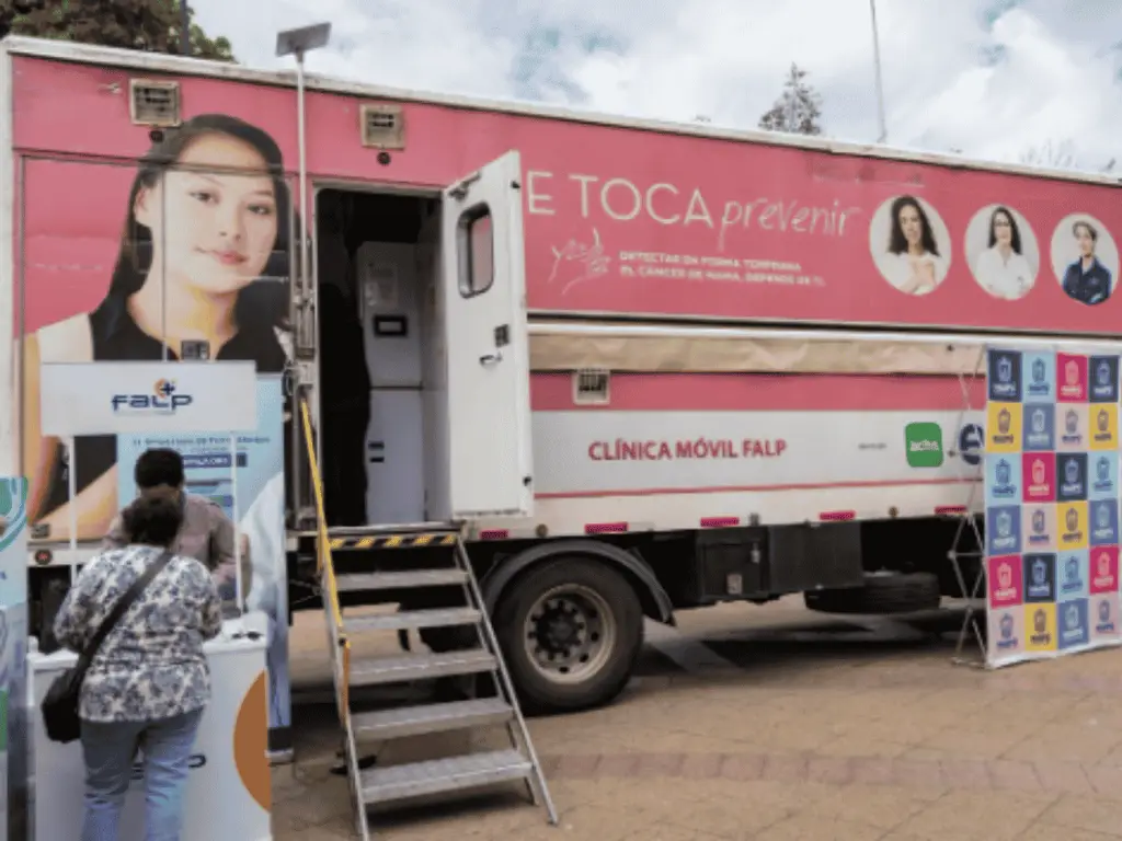 Día Mundial contra el Cáncer de Mama: Maipú se suma a la campaña de detección temprana y anuncia actividades en su red de salud