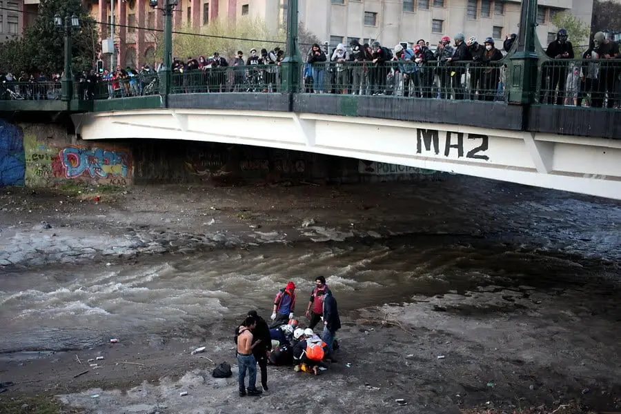 Agrupación DDHH Maipú sobre joven empujado al Mapocho: «Demuestra el abuso policial y que las violaciones a los DDHH han sido de forma sistemática»