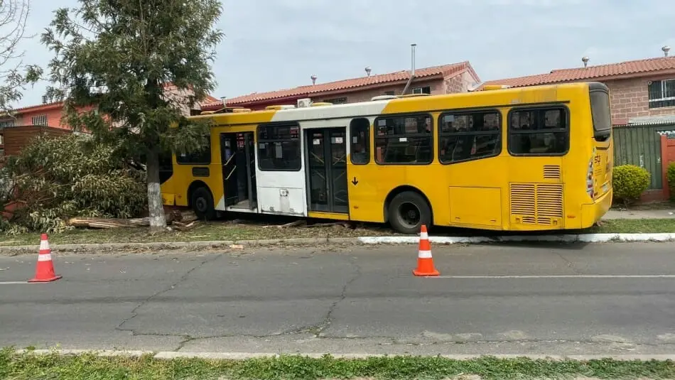 choque contra casa bus transantiago