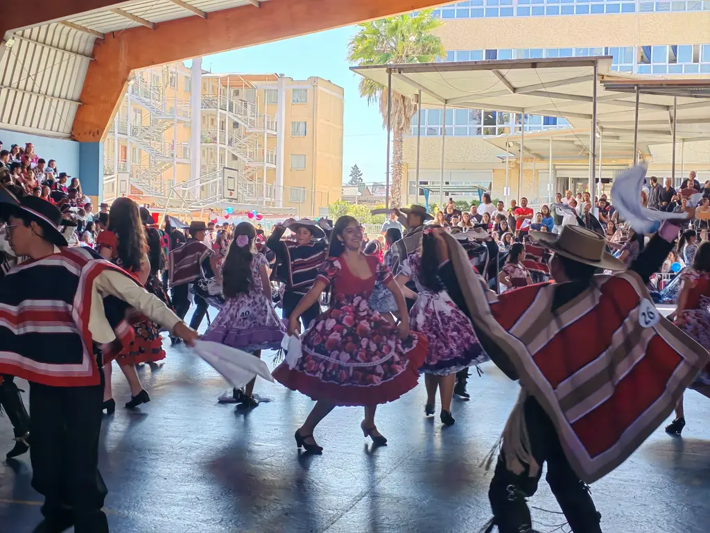 XVI Campeonato Intercomunal de Cueca, Royal American School