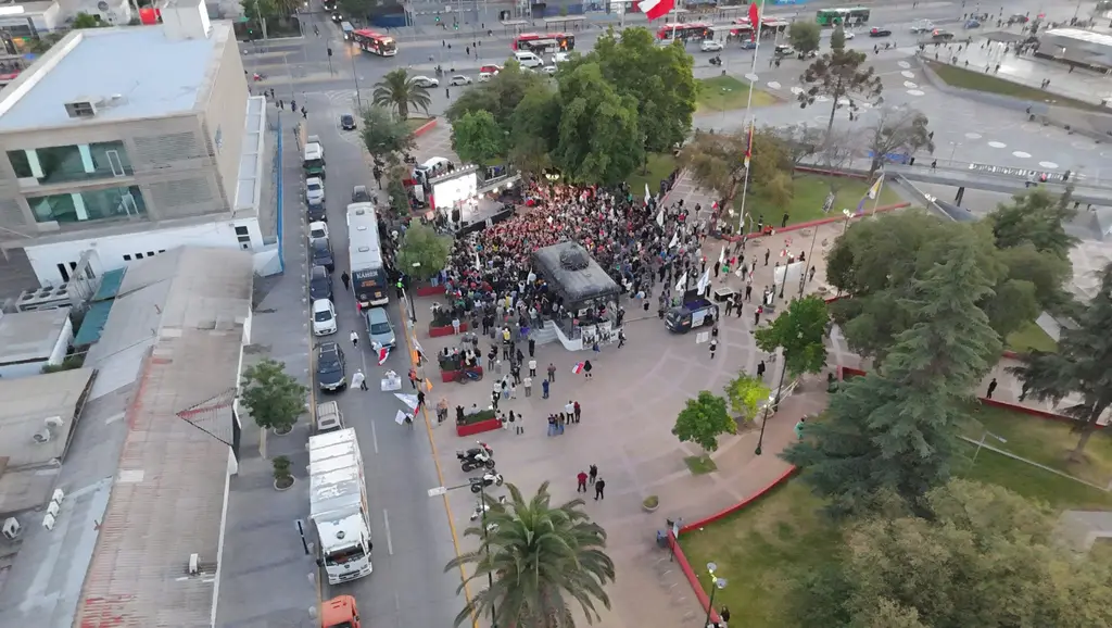Bochorno de Johannes Kaiser en Maipú: Mínima asistencia marcó su acto de campaña
