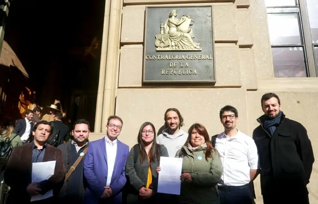 Empanadas del 18 se le repitieron a diputados y concejales: alcaldesa acusa «parasitismo»