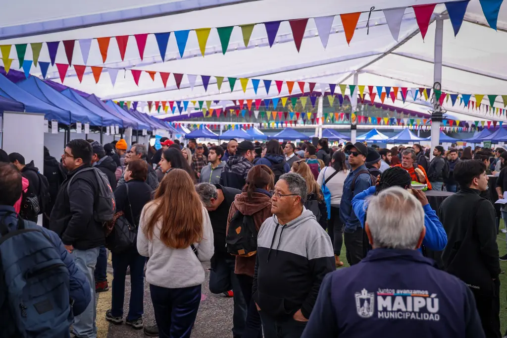 Más de 1.400 vacantes ofrecerá feria laboral este jueves 1 de octubre en la Explanada de la Plaza de Maipú