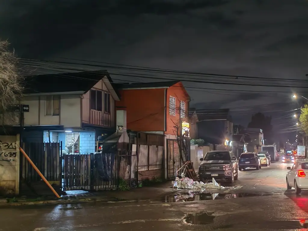 Familias de la Villa El Sol continúan trabajando en los destrozos que dejó el sistema frontal