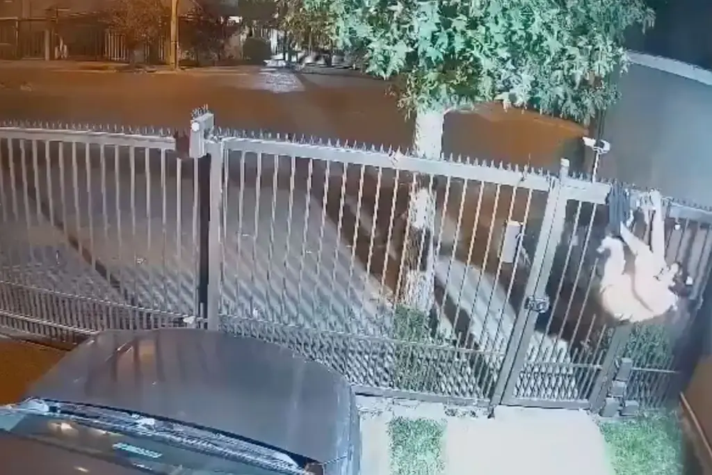 mujer semidesnuda intento robo maipu