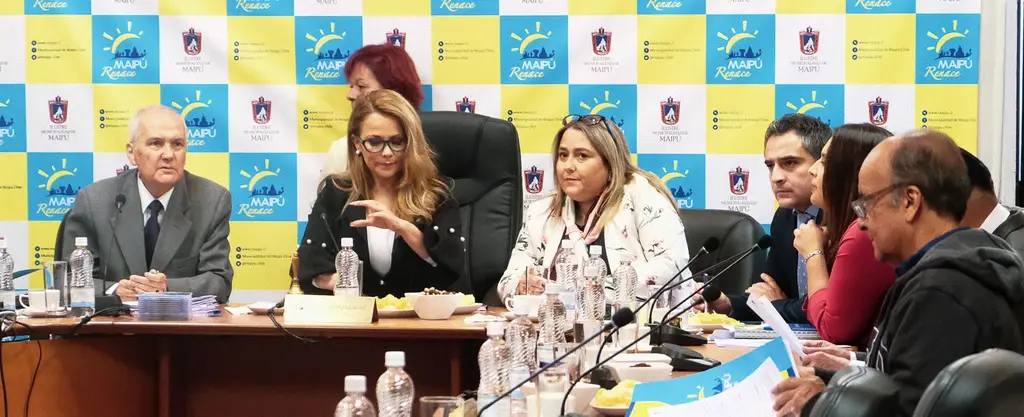 Renunció Administradora Municipal de Maipú: Que pase el siguiente