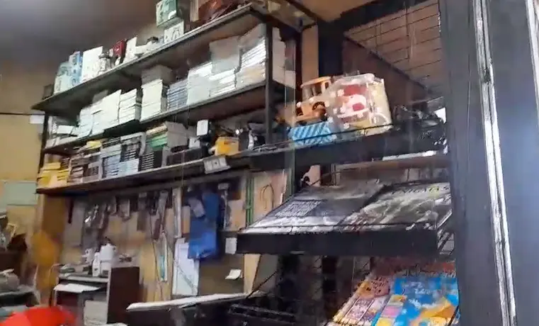 Libros mojados en el Mercado Municipal
