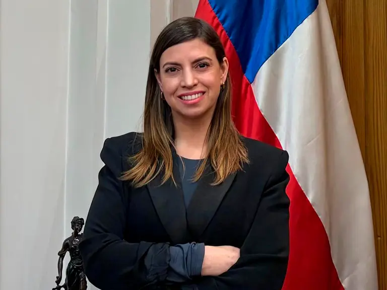 Paula Bagioli.png