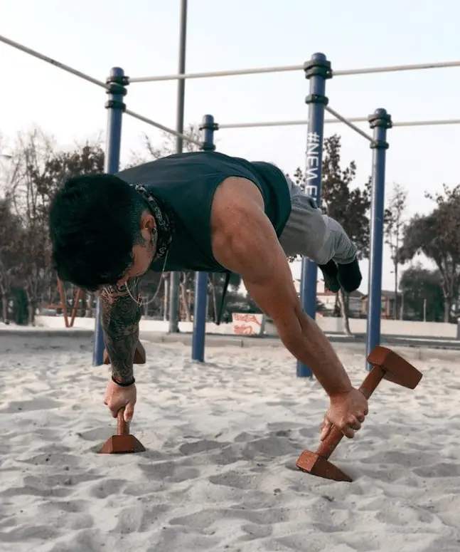 Julio Salas, uno de los atletas que disputará el mundial de Street Workout en Ucrania