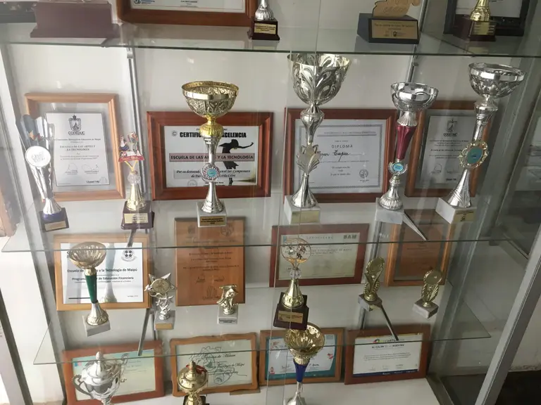 EAT MAIPÚ: Escuela artística necesita el establecimiento que se les prometió para seguir educando