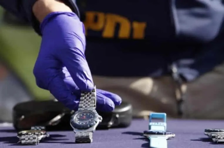 banda robo de relojes