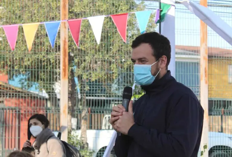 Alcalde Tomás Vodanovic en actividad con ministra de la Mujer en Maipú.