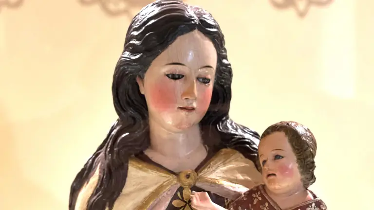 Virgen del Carmen. Fuente: Colección del Museo Regional de Rancagua.