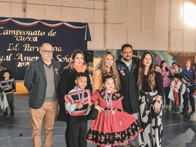 Ronmy González, un niño venezolano sorprendió al bailar su primera cueca