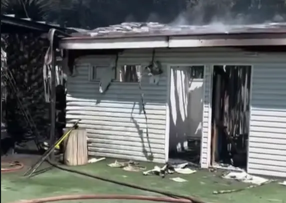 Incendio a Complejo Deportivo de Roberto Cereceda