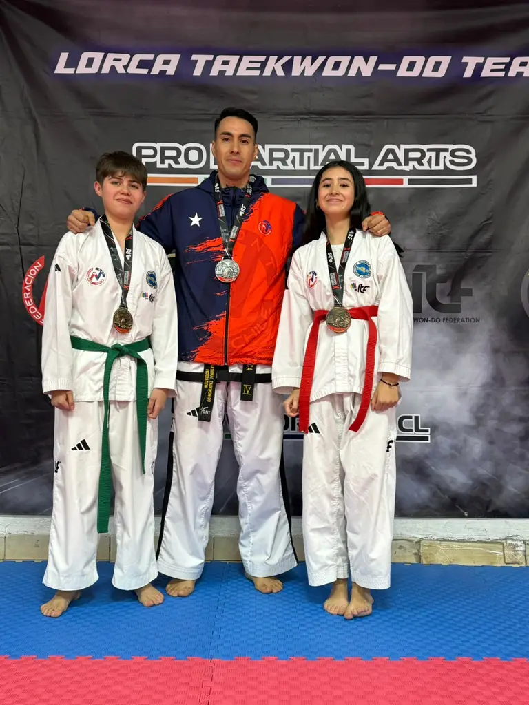 Maipucinos ganan oro en sudamericano de Taekwondo en Lima