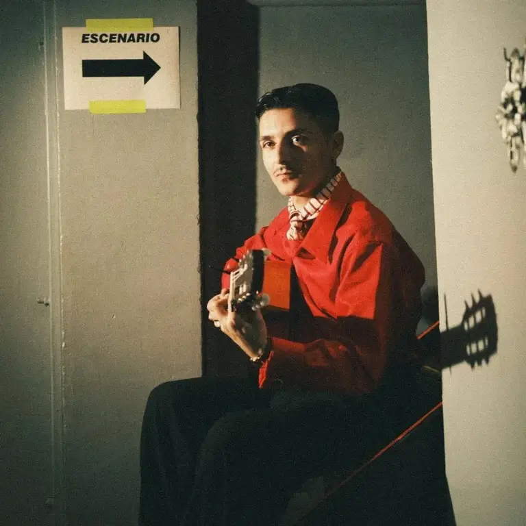 Adrián «Yayo» Muñoz, guitarrista maipucino que conquista los grandes escenarios: «Ahora puedo decir que pude colaborar con artistas a los que veía como fan»