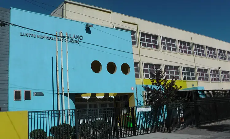 Liceo El Llano de Maipú será equipado con nueva sala tecnológica gracias a fondo de la CChC