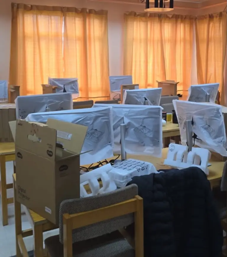 Liceo El Llano de Maipú será equipado con nueva sala tecnológica gracias a fondo de la CChC