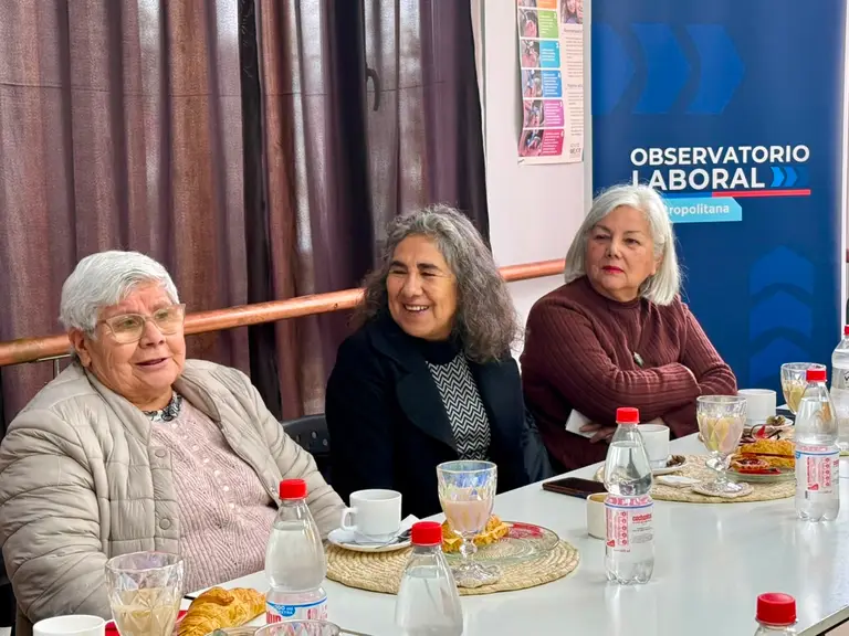 Observatorio Laboral inicia estudio sobre barreras de empleo para personas mayores en Maipú