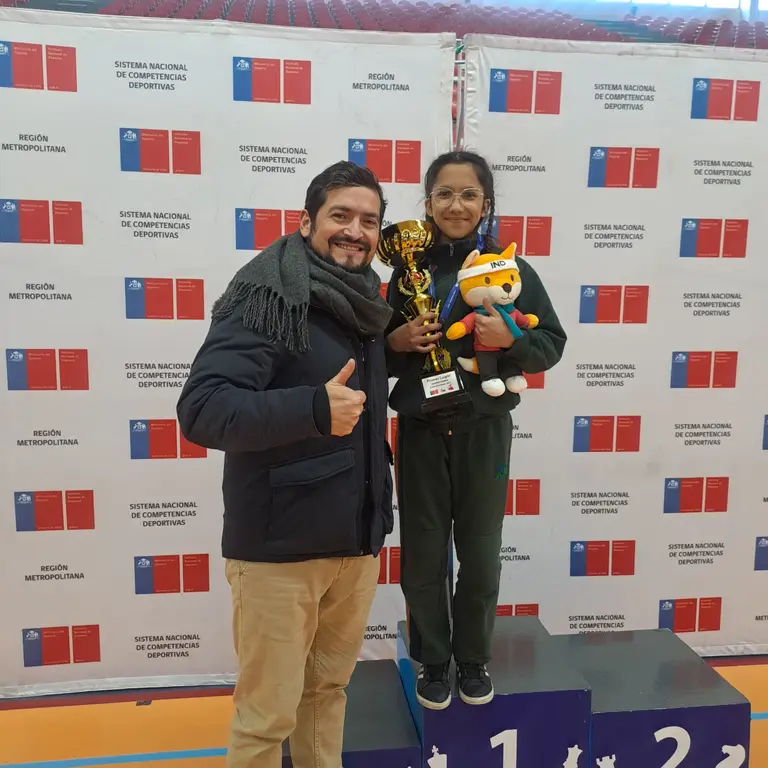 Sofía Quezada: la maipucina de 11 años que se coronó campeona regional de ajedrez