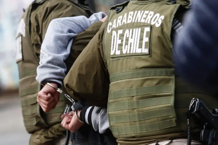 Caen dos amigos de profesor acusado de secuestro con homicidio tras asalto en Maipú