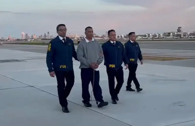 Extraditan a «El Turko» y «El Gocho»: llegan a Chile vinculados directos al crimen de Ronald Ojeda