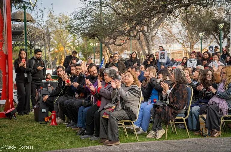 Por los 68 vecinos desaparecidos y ejecutados: Marcha y acto conmemorativo en Maipú a 53 años del 11 de septiembre