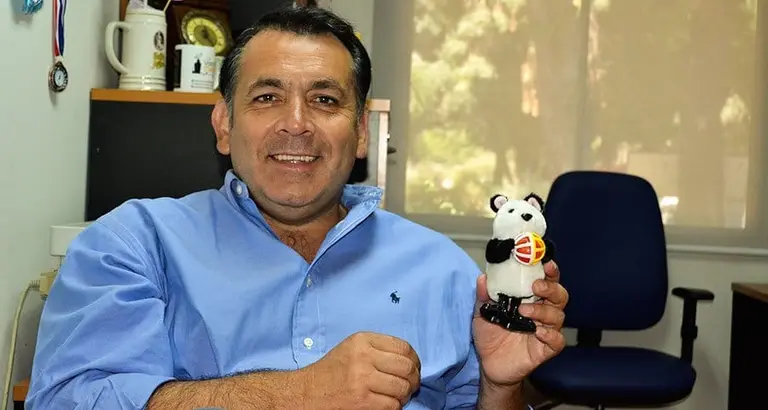 Almendares está bien evaluado como alcalde y su nombre suena con fuerza para Maipú
