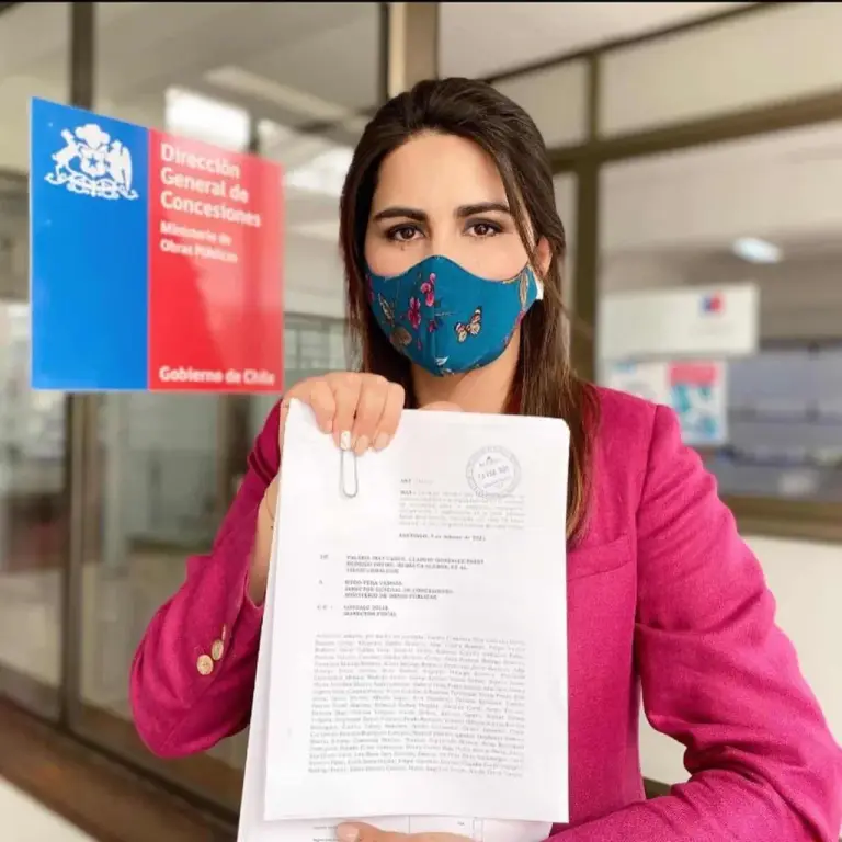 La abogada Valeria Diaz Camus fue candidata a concejala el 2021 por la comuna de Peñaflor: perdió la elección