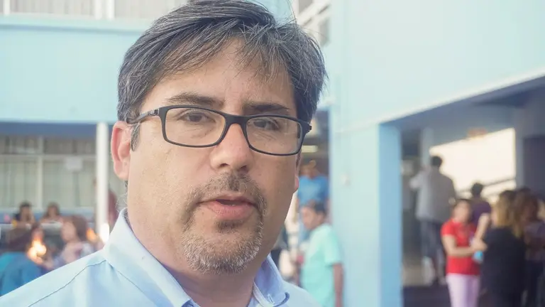 Concejal Abraham Donoso le pone nota a la Gestión Municipal de Cathy Barriga