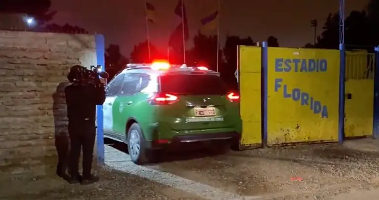 Carabineros ingresando al Estadio del Club Deportivo Florida Loma Blanca
