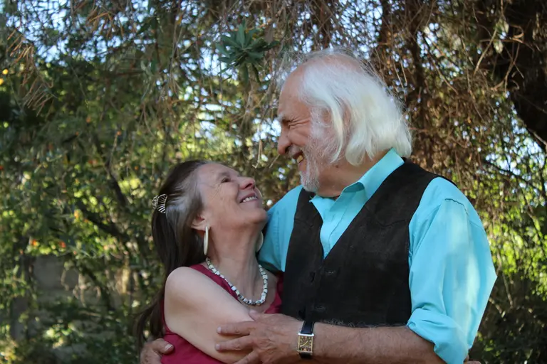 Alberto Kurapel junto a Susana Cáceres en Maipú