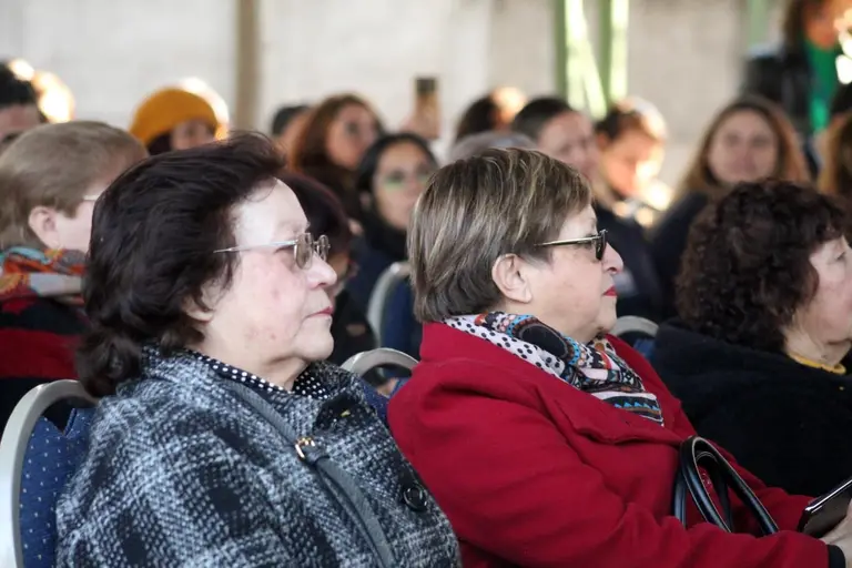 Se inauguró la segunda farmacia municipal en CAM Poniente con precios hasta 95% más baratos
