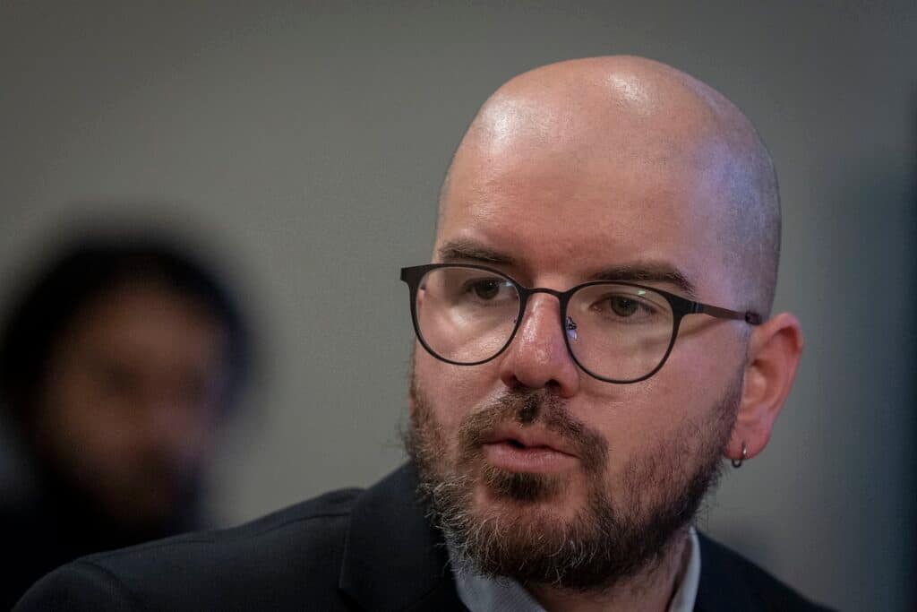 Giorgio Jackson pide a la UDI ir «a las instituciones pertinentes» si tienen antecedentes en su contra