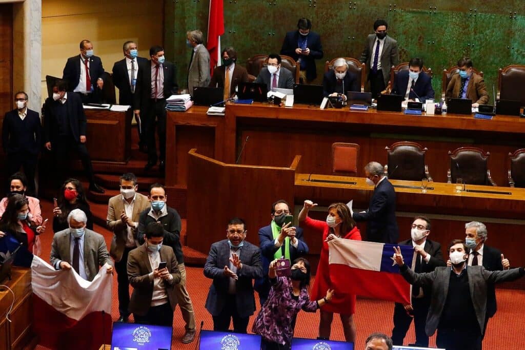 Retiro de fondos AFP aprobado: Conoce cuáles son los detalles de la reforma