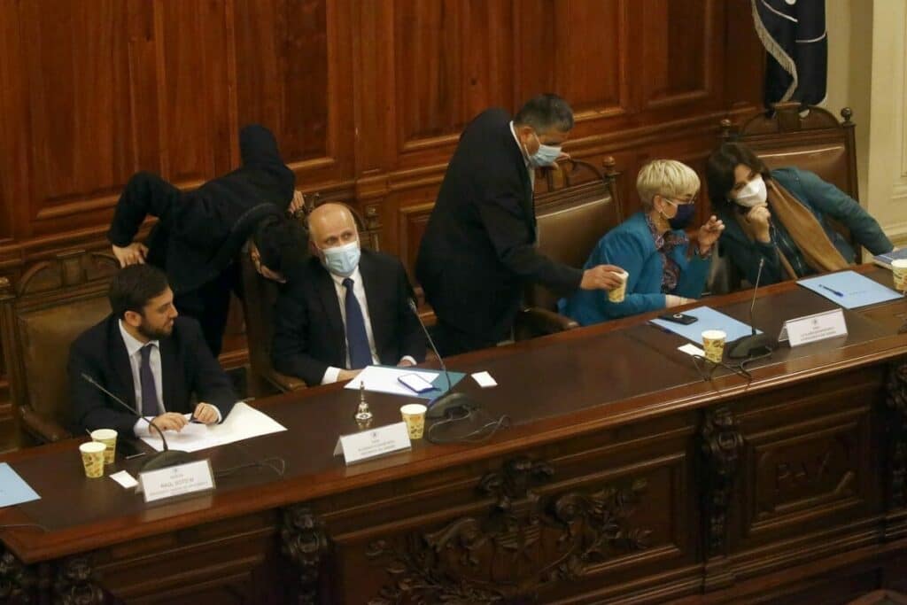 reunión proceso constituyente