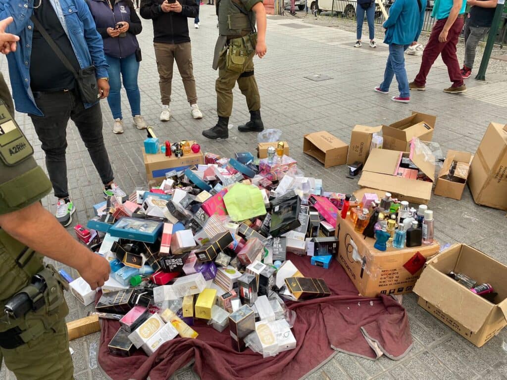 comercio ambulante en Plaza de maipú