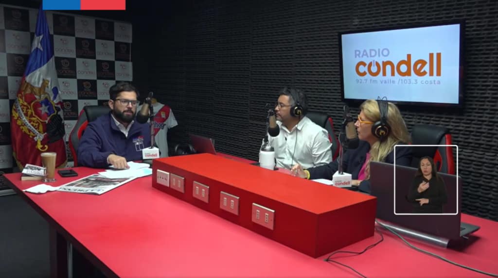 Entrevista en Radio Condell al Presidente Gabriel Boric