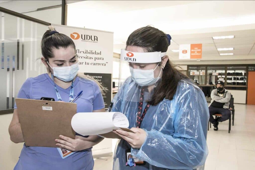 udla vacunación maipú