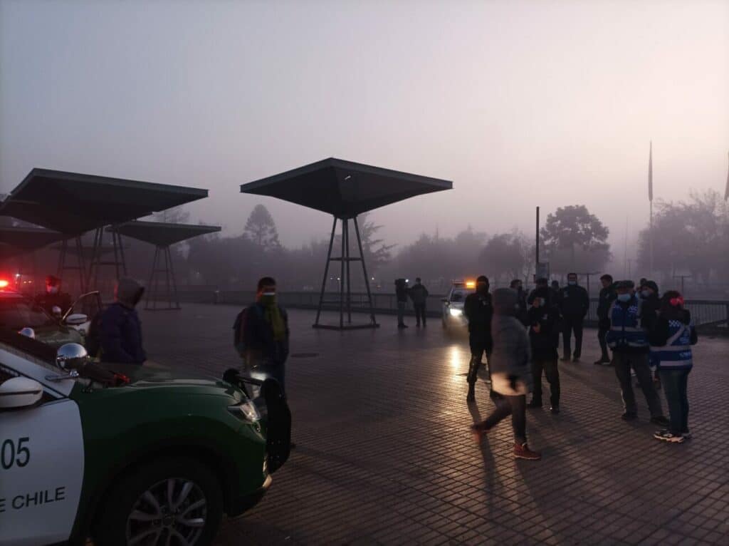 Plaza de Maipú amanece sin comercio ambulante este lunes