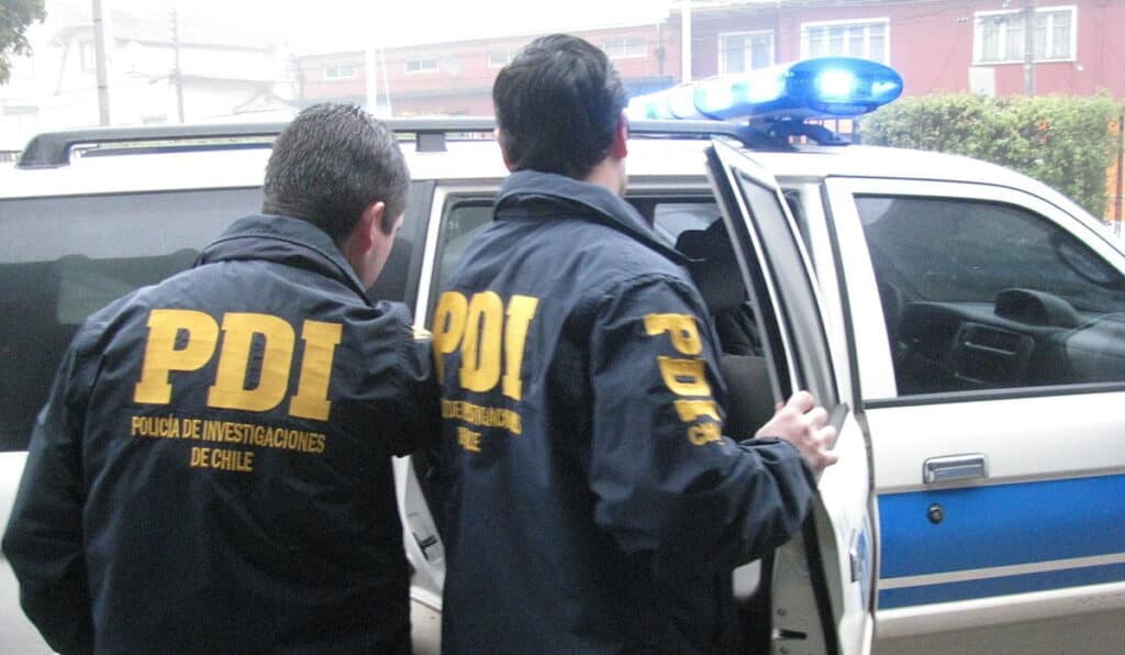 Maipú: PDI desbarata tres puntos de venta de droga tras allanamiento