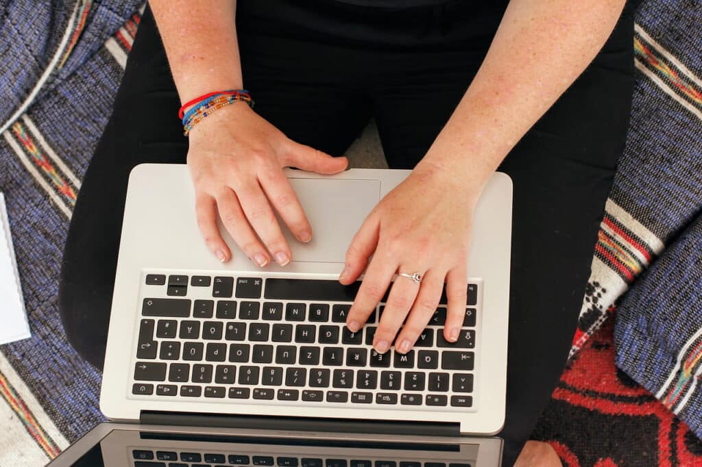 8 consejos para una buena entrevista laboral online