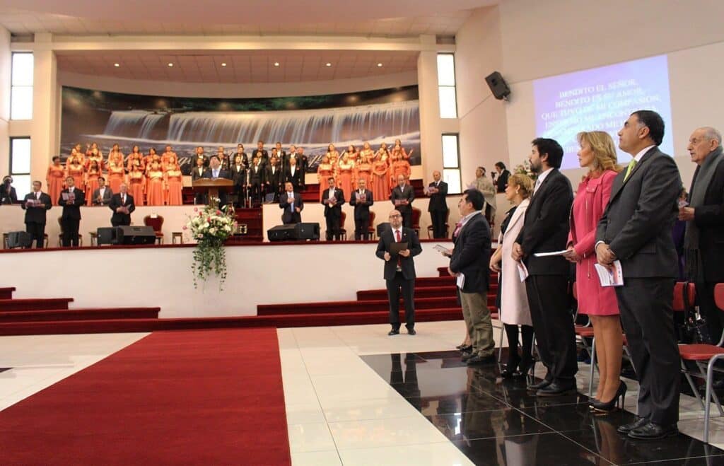 Alcalde de Maipú, Christian Vittori, participa en Servicio de Acción de Gracias de Iglesia Metodista Pentecostal de Maipú y UNIEM