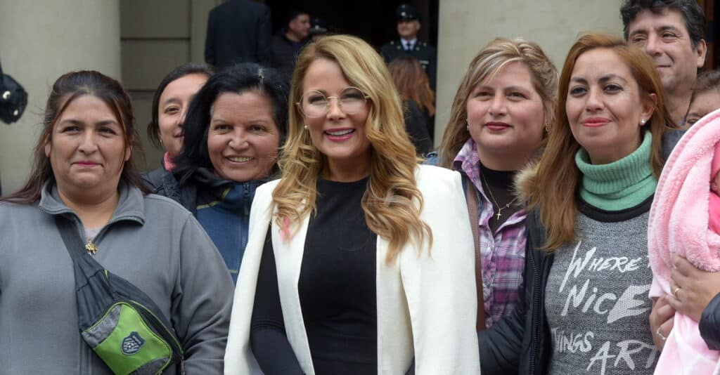 Opinión: El silencio de Cathy Barriga ¿Quieren que siga o quieren que pare?