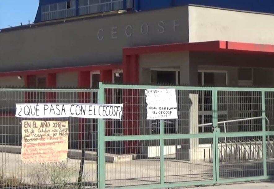 Tres años y siete meses: La eterna espera de los vecinos del barrio Clotario Blest de Maipú por la apertura de un Centro de Salud construido en 2016