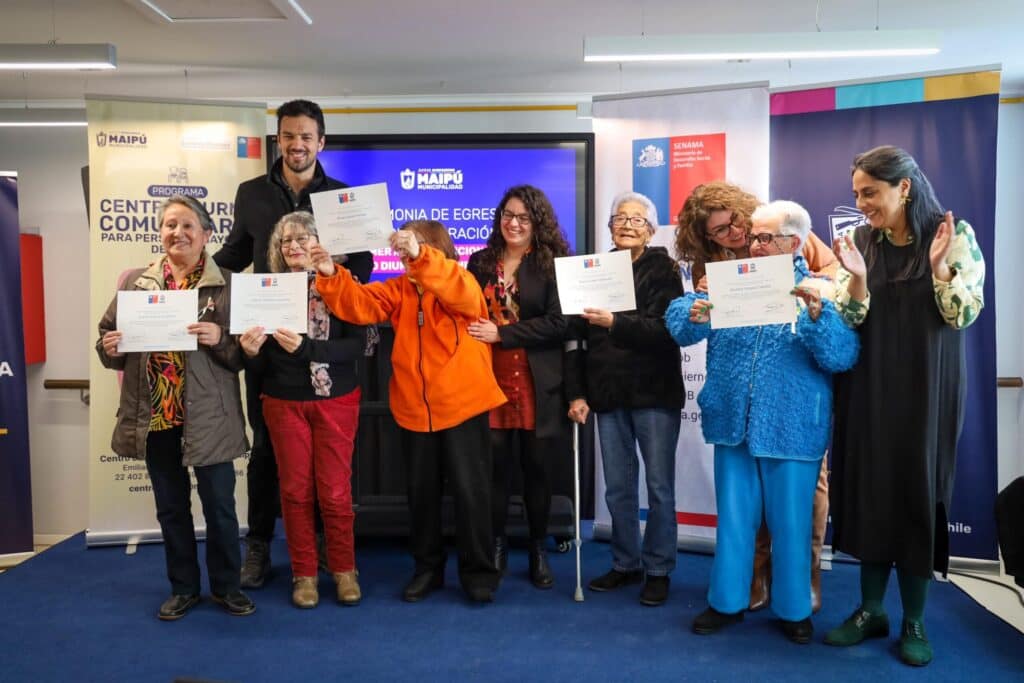 centro de cuidados personas mayores con Tomás Vodanovic
