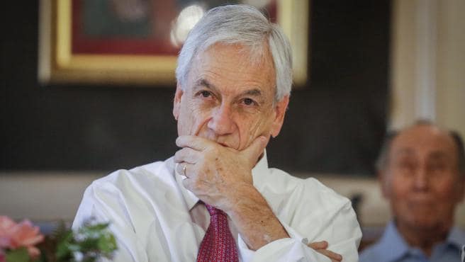 piñera encuesta baja aprobación