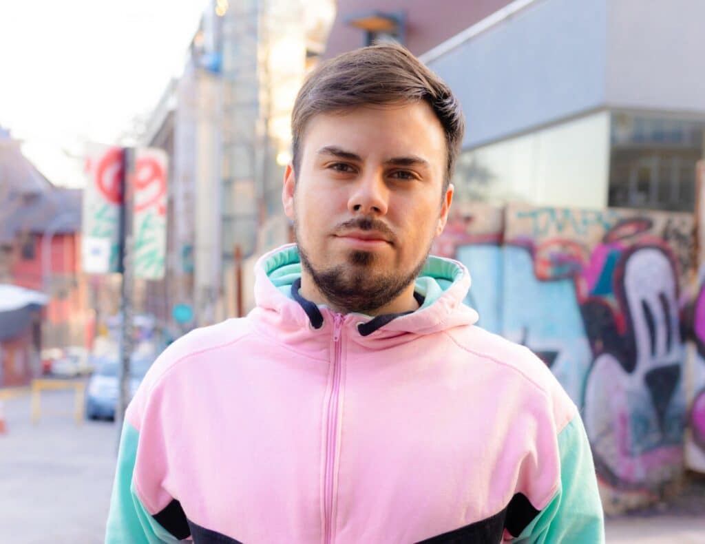 cesar leiva d8