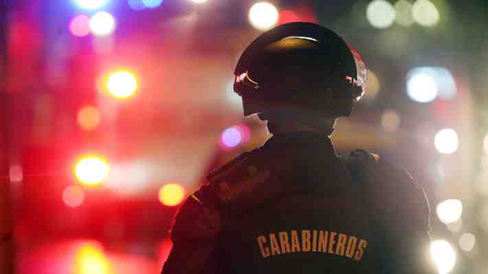 Matrimonio clandestino termina con 18 detenidos en Maipú